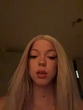 Snapshot of MiaTamara chatting on 01/07/26, 07:16 MiaTamara online show from 01/07/26, 07:16