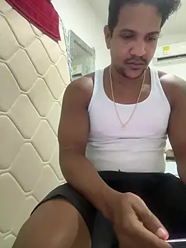 Snapshot of bigdick211292 chatting on 07/25/26, 03:20 bigdick211292 online show from 07/25/26, 03:20