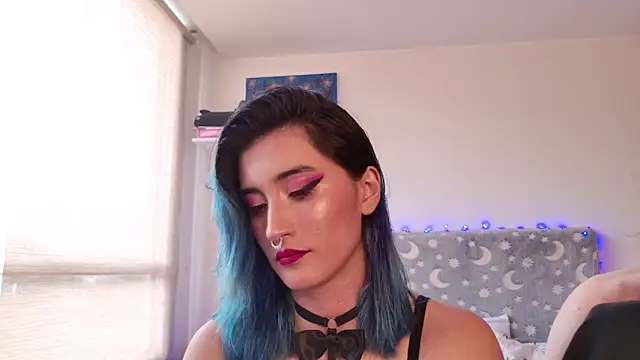 LunaisBack online show from 04/19/26, 09:50