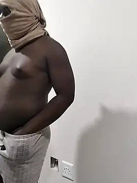 Snapshot of Bra-G chatting on 01/07/26, 07:49 Bra-G online show from 01/07/26, 07:49