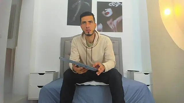 Snapshot of marc_ruffa chatting on 03/03/26, 10:54 marc ruffa online show from 03/03/26, 10:54