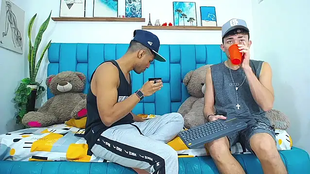 Interracial Snow Bunny online show from 03/16/26, 02:10