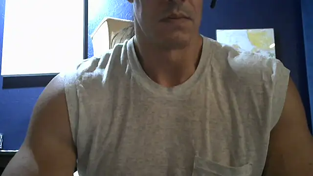 Snapshot of koolchillfun696969 chatting on 08/06/26, 01:07 koolchillfun696969 online show from 08/06/26, 01:07