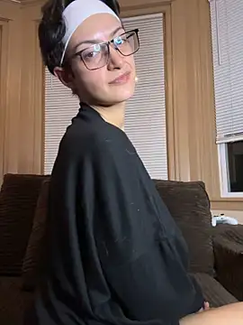 FaiiryArii online show from 03/11/26, 05:35