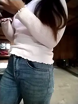 Snapshot of Lovephay8x chatting on 12/23/25, 04:10 Lovephay8x online show from 12/23/25, 04:10