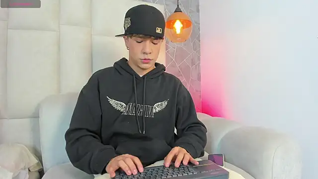 imxxjoel online show from 04/24/26, 04:26