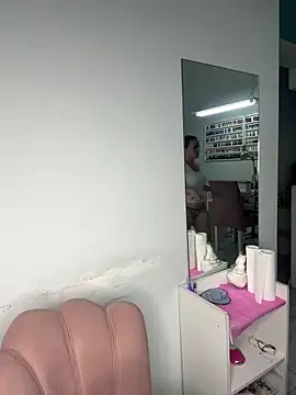 Snapshot of donatella07 chatting on 02/28/26, 10:44 donatella07 online show from 02/28/26, 10:44