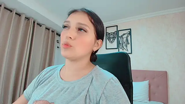 littlemolly walcott online show from 07/06/26, 11:51
