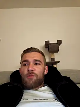 Benjamiinlt online show from 04/07/26, 07:25