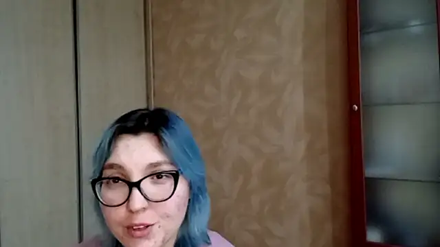 Snapshot of EvonTabb chatting on 01/13/26, 06:08 EvonTabb online show from 01/13/26, 06:08