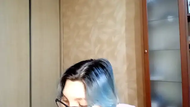 Snapshot of EvonTabb chatting on 02/04/26, 02:01 EvonTabb online show from 02/04/26, 02:01