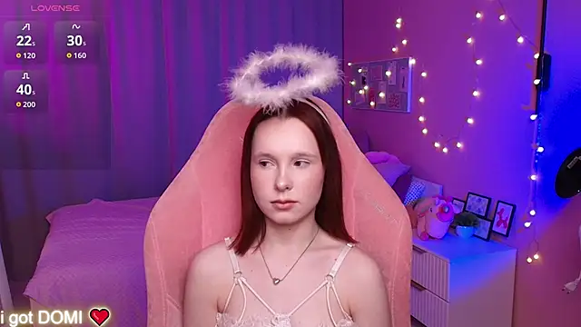 Haya Harareet online show from 03/22/26, 08:07