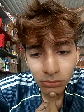 Snapshot of Andy_Kein chatting on 02/18/26, 07:21 Andy Kein online show from 02/18/26, 07:21