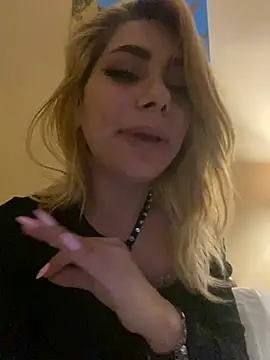 Snapshot of FoxxyFoxx chatting on 03/21/26, 10:02 FoxxyFoxx online show from 03/21/26, 10:02