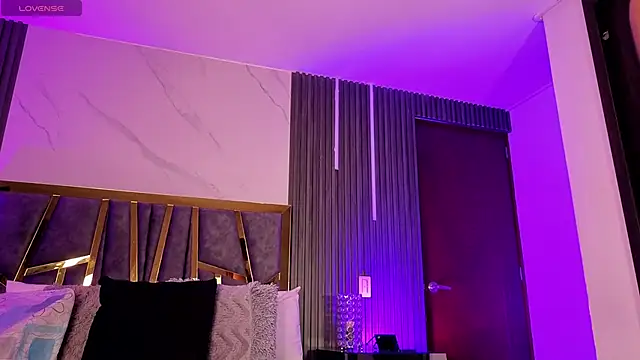 Chloe Connor online show from 04/15/26, 06:09