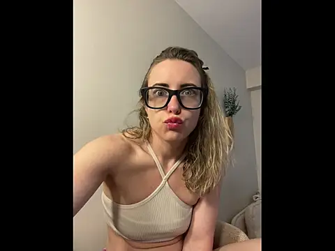 Ambrrr online show from 06/10/26, 10:52