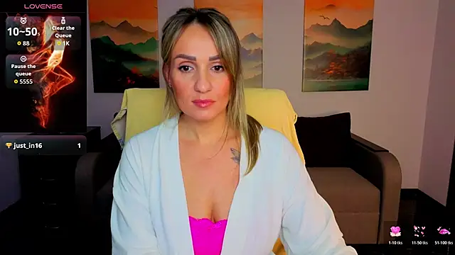 Snapshot of Alisa_Allisen chatting on 02/14/26, 01:19 Alisa Allisen online show from 02/14/26, 01:19