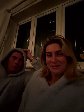 axhughes online show from 01/11/26, 01:43
