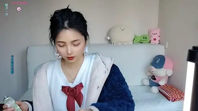 -J-o-y- online show from 01/08/26, 01:41