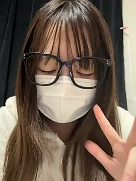 Snapshot of rena__snow chatting on 02/26/26, 08:35 rena snow online show from 02/26/26, 08:35