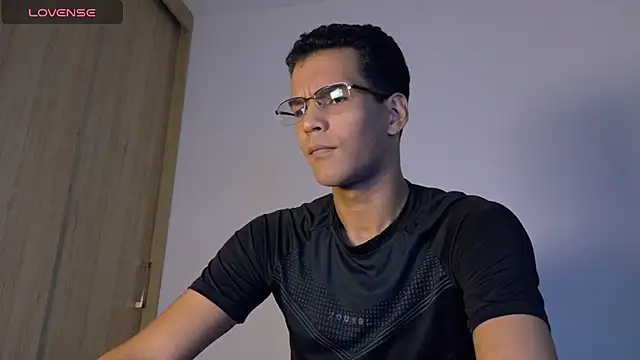 Pikashu7u7 online show from 02/06/26, 10:13