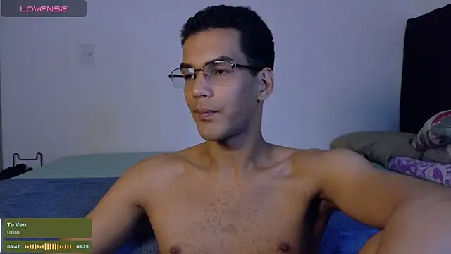 Pikashu7u7 online show from 02/08/26, 02:59