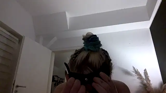 Snapshot of RealB25 chatting on 01/07/26, 07:16 RealB25 online show from 01/07/26, 07:16