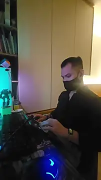 OnlyHand9x online show from 02/04/26, 05:52