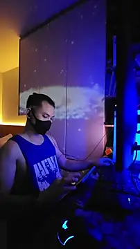 OnlyHand9x online show from 04/13/26, 04:12