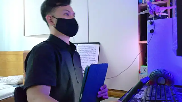OnlyHand9x online show from 06/25/26, 05:07