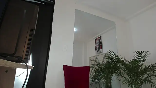 Liam saint online show from 03/25/26, 12:11