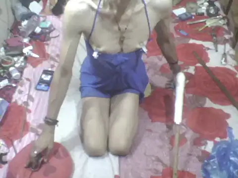 Snapshot of Alexgayass chatting on 12/01/25, 12:43 Alexgayass online show from 12/01/25, 12:43