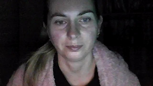 VikiLove765 online show from 01/09/26, 12:02