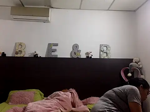 Flabia Roses online show from 01/13/26, 12:32