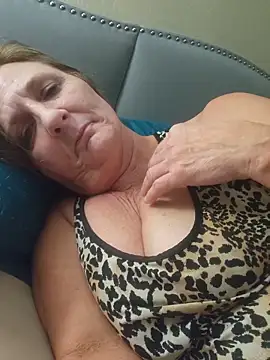 HotAzMilf online show from 02/03/26, 04:54