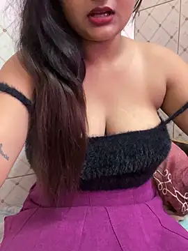 Curvy Anaya online show from 03/10/26, 07:24