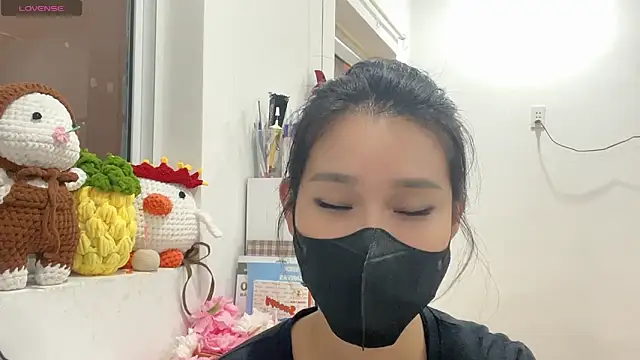 Tieu-May online show from 03/28/26, 01:27