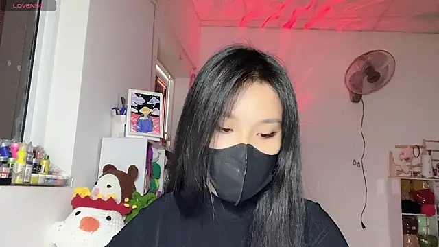 Snapshot of Tieu-May chatting on 05/08/26, 07:14 Tieu-May online show from 05/08/26, 07:14