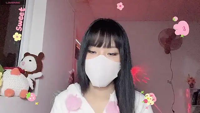 Snapshot of Tieu-May chatting on 06/09/26, 08:15 Tieu-May online show from 06/09/26, 08:15