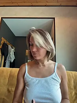 Snapshot of Jack-Alice chatting on 06/09/26, 10:16 Jack-Alice online show from 06/09/26, 10:16