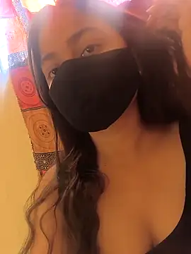 Snapshot of Sakshi-Aditi chatting on 02/10/26, 04:38 Sakshi-Aditi online show from 02/10/26, 04:38