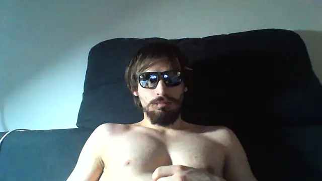 Snapshot of KaelNox chatting on 07/11/26, 01:30 KaelNox online show from 07/11/26, 01:30