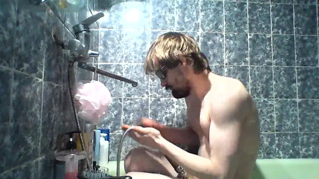 Snapshot of KaelNox chatting on 07/15/26, 01:33 KaelNox online show from 07/15/26, 01:33