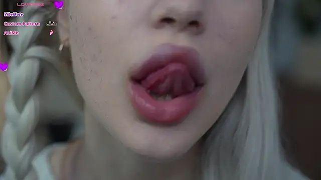 KristalCrowner online show from 03/02/26, 07:43