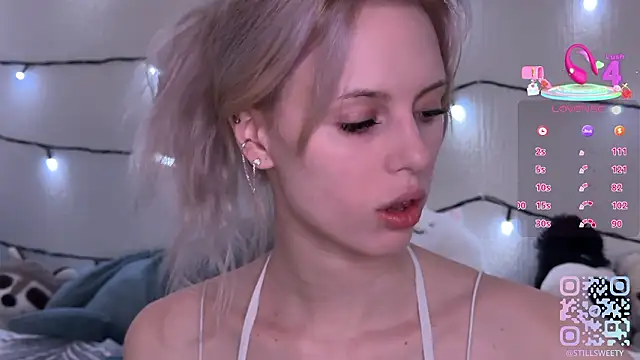 Snapshot of stillsweety chatting on 02/16/26, 11:45 stillsweety online show from 02/16/26, 11:45