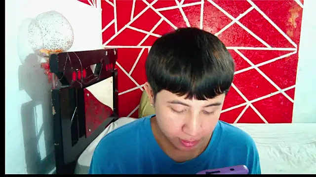 Snapshot of DIDIER_777 chatting on 02/12/26, 10:27 DIDIER 777 online show from 02/12/26, 10:27