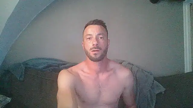 Snapshot of SwAnCHo chatting on 06/08/26, 09:09 SwAnCHo online show from 06/08/26, 09:09