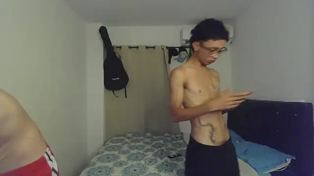 Snapshot of pocket_loversxxx chatting on 02/21/26, 07:31 pocket loversxxx online show from 02/21/26, 07:31