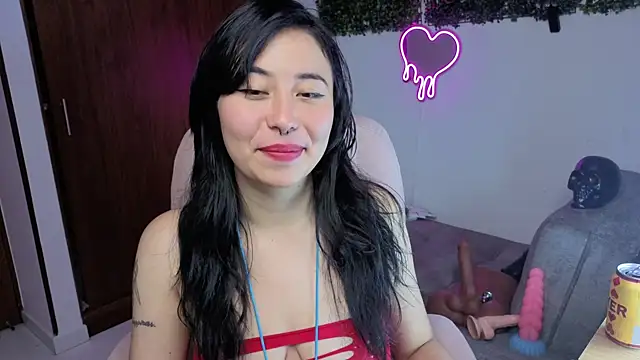 LolaOpalX online show from 04/10/26, 12:49