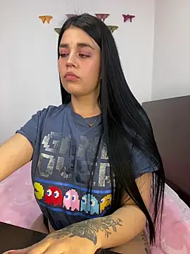 sophyy white online show from 01/16/26, 10:47